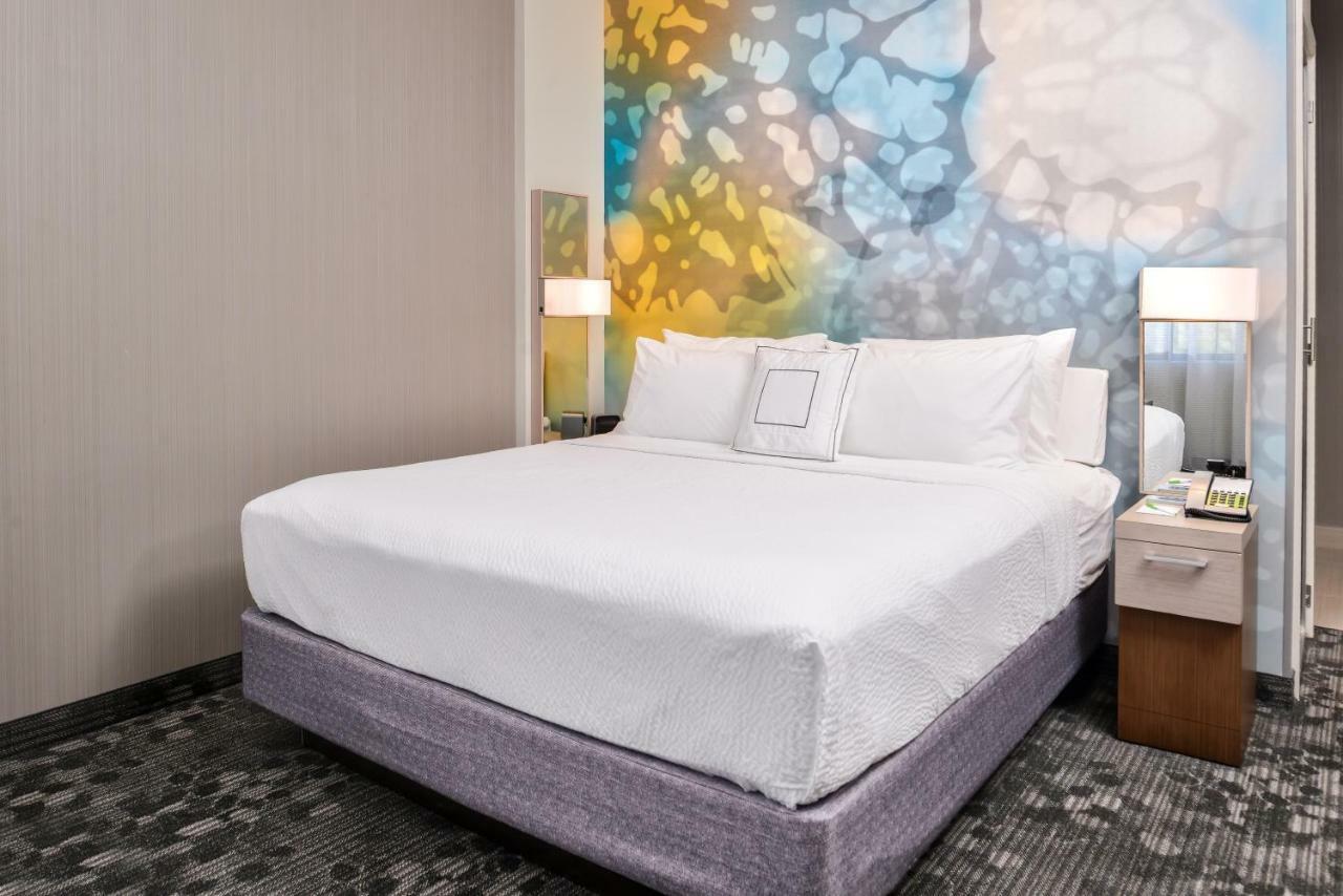 Courtyard By Marriott Charlotte Northlake Eksteriør billede